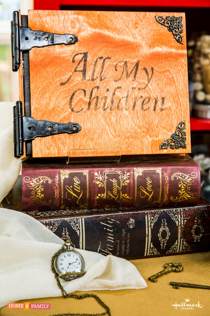 It’s our “All My Children” reunion show. Mark Steines and Debbie Matenopoulos welcome guest host Susan Lucci. Actors Peter Bergman, Kim Delaney, Lawrence Lau, Eden Riegel, Kathleen Noone, Eva LaRue, John Callahan, Cameron Mathison, Jill Larson, and Michael E. Knight join us. Actress Taylor Miller cooks a homey chicken stew. We pay tribute to creator Agnes Nixon. Debbie makes a delicious no-fry fried ice cream. Susan shares her secret to staying fit. Paige Hemmis has a DIY photo album. Kym Douglas shows us how to look like a soap star. Lawrence Zarian has the hottest statement ensembles. Save money with Hollywood Steals and Sandie Newton. Credit: © 2017 Crown Media United States, LLC | Photo: Alexx Henry Studios, LLC / jeremy lee